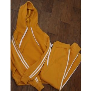 BRAND NEW matching sweat set